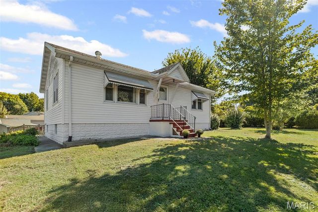 712 Hill Road, Caseyville, IL 62232