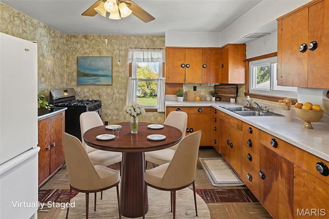 712 Hill Road, Caseyville, IL 62232