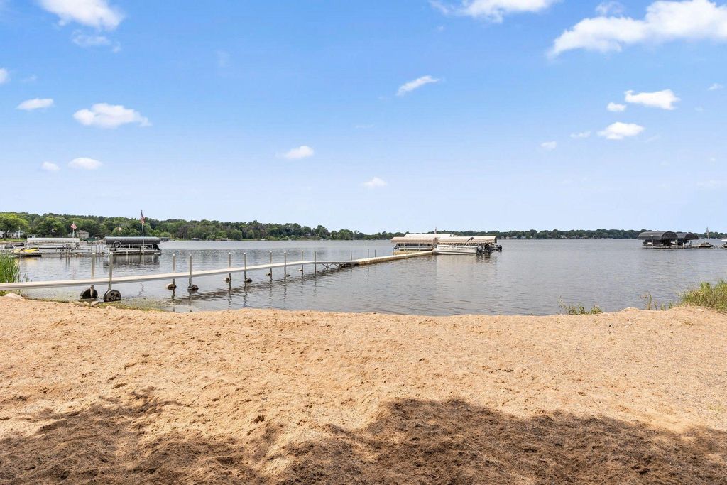 21018 Karoline Court N, Forest Lake, MN 55025 — photo 4