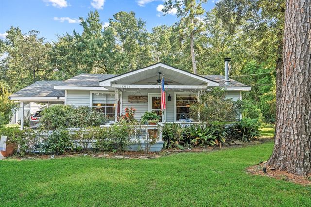 13231 Southshore Drive, Conroe, TX 77304