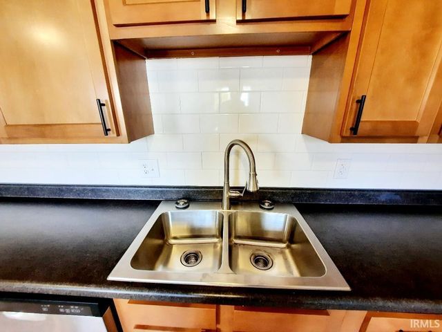 1508 S Gilman Avenue, Muncie, IN 47302