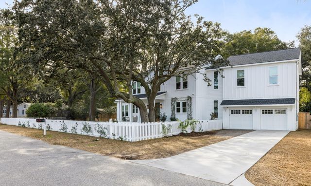 1331 Pherigo Street, Mount Pleasant, SC 29464