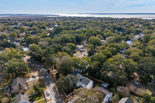 1331 Pherigo Street, Mount Pleasant, SC 29464