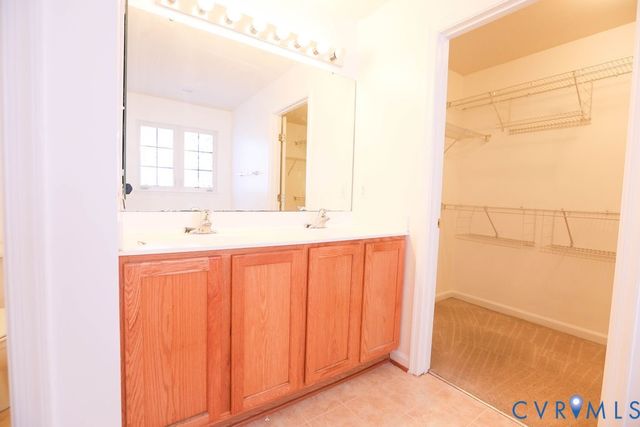 5217 Joshua Tree Cir, Fredericksburg, VA 22407