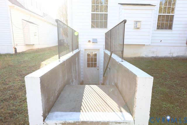 5217 Joshua Tree Cir, Fredericksburg, VA 22407