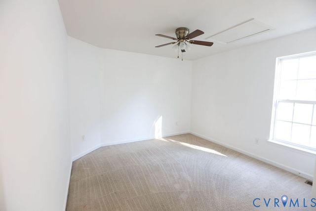 5217 Joshua Tree Cir, Fredericksburg, VA 22407