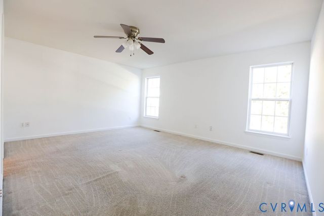 5217 Joshua Tree Cir, Fredericksburg, VA 22407