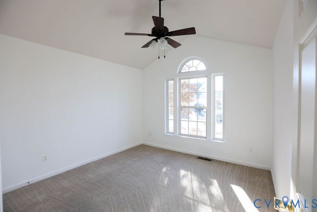 5217 Joshua Tree Cir, Fredericksburg, VA 22407