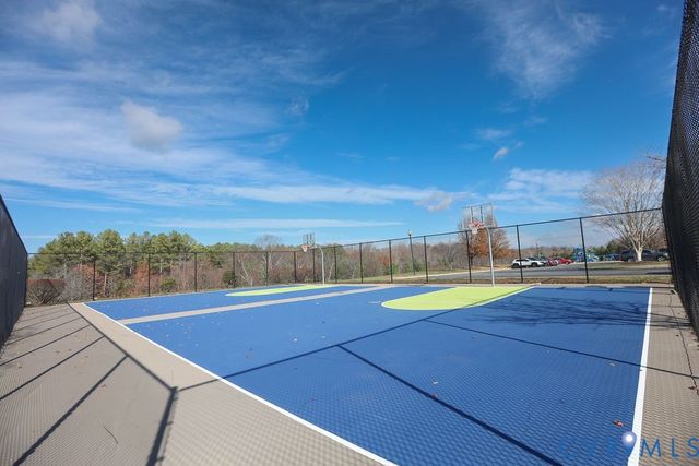 5217 Joshua Tree Cir, Fredericksburg, VA 22407