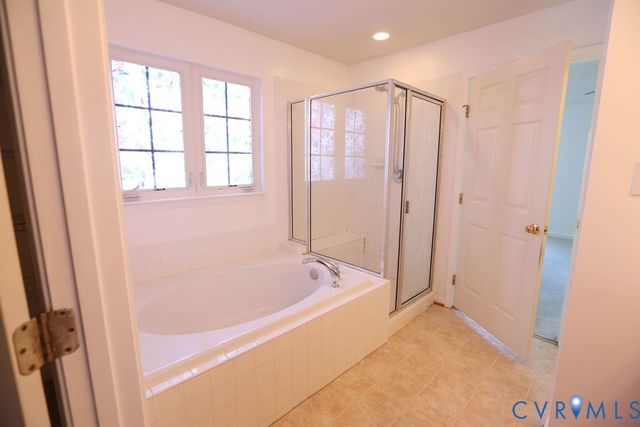 5217 Joshua Tree Cir, Fredericksburg, VA 22407