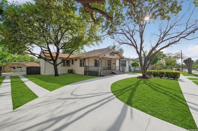 806 Kayton Ave, San Antonio, TX 78210