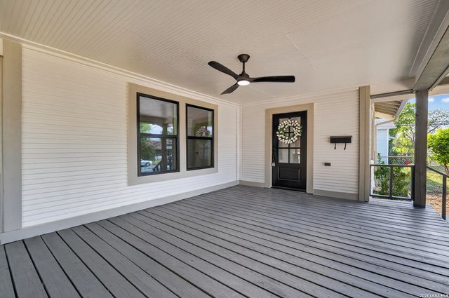 806 Kayton Ave, San Antonio, TX 78210