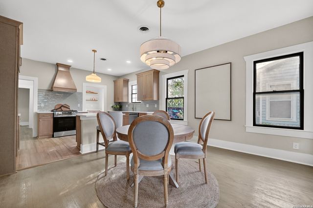 806 Kayton Ave, San Antonio, TX 78210