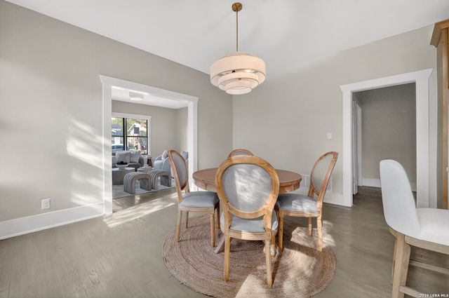 806 Kayton Ave, San Antonio, TX 78210