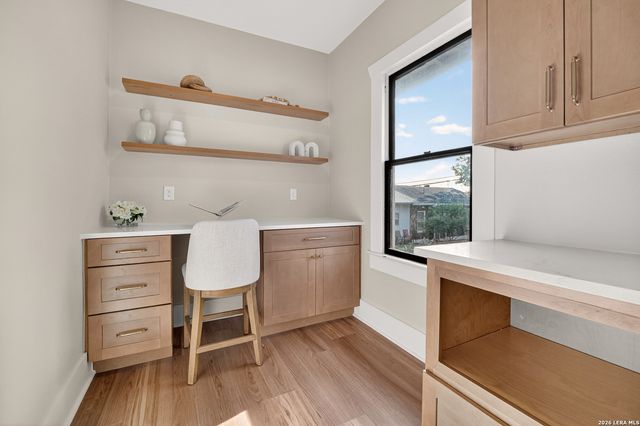 806 Kayton Ave, San Antonio, TX 78210