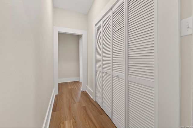 806 Kayton Ave, San Antonio, TX 78210