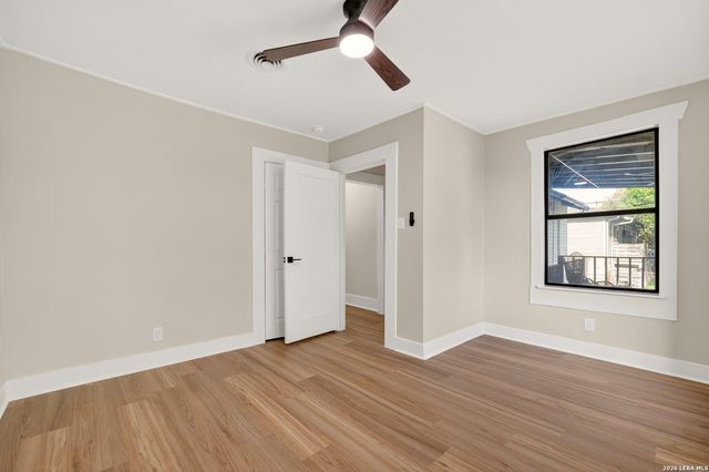 806 Kayton Ave, San Antonio, TX 78210