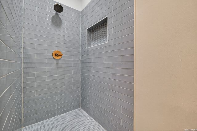 806 Kayton Ave, San Antonio, TX 78210