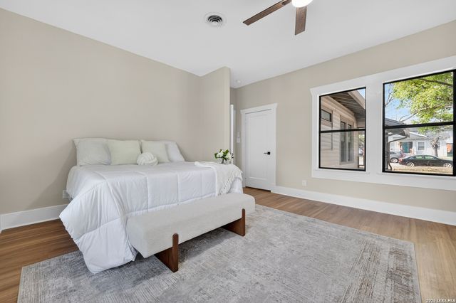 806 Kayton Ave, San Antonio, TX 78210