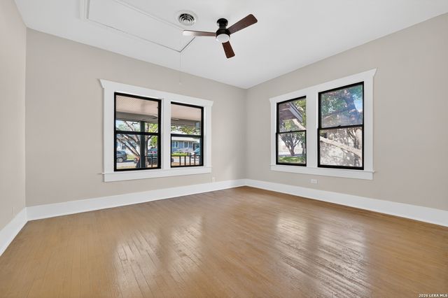 806 Kayton Ave, San Antonio, TX 78210