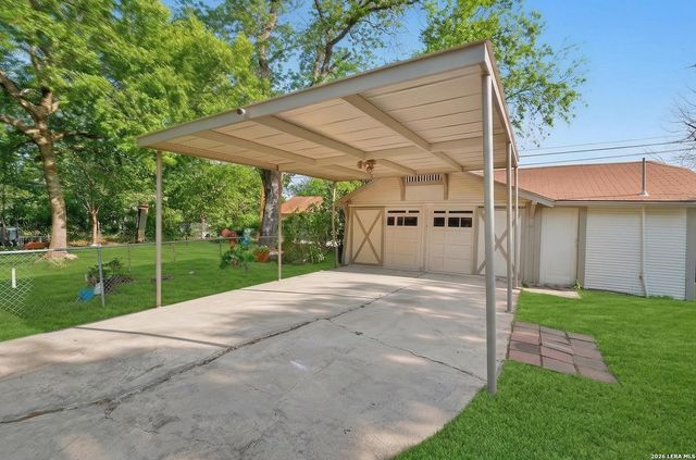 806 Kayton Ave, San Antonio, TX 78210