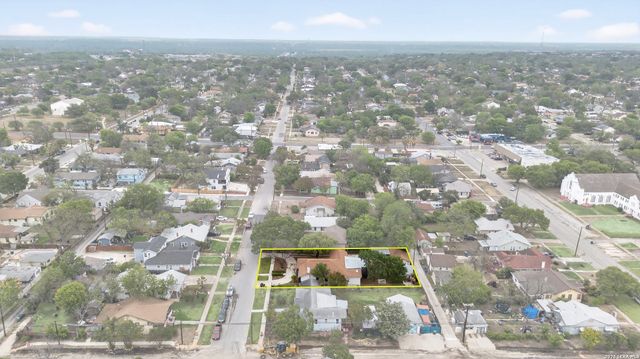 806 Kayton Ave, San Antonio, TX 78210