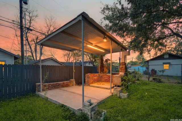 806 Kayton Ave, San Antonio, TX 78210