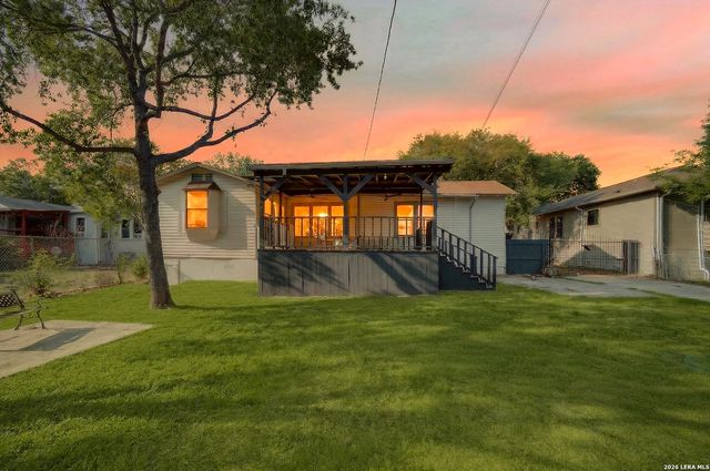 806 Kayton Ave, San Antonio, TX 78210