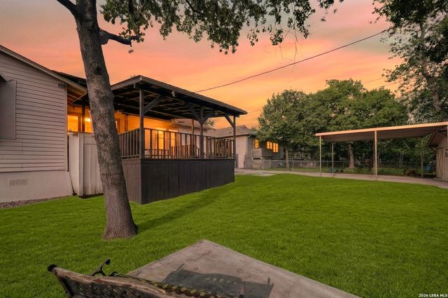 806 Kayton Ave, San Antonio, TX 78210