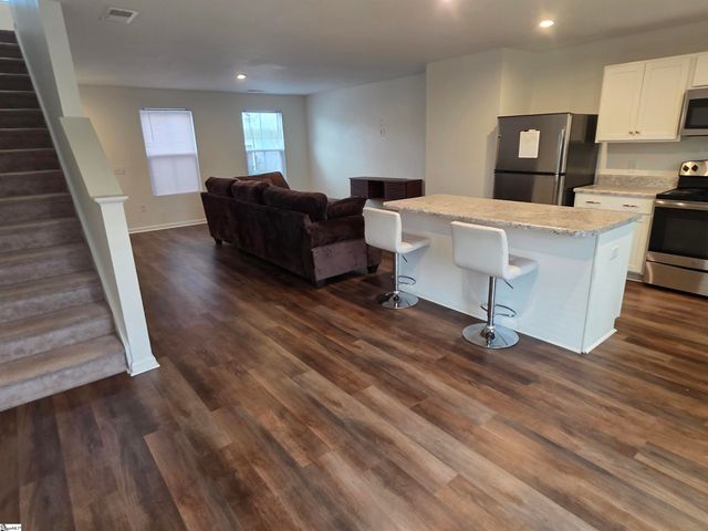 609 Maplestead Farms Court, Greenville, SC 29617