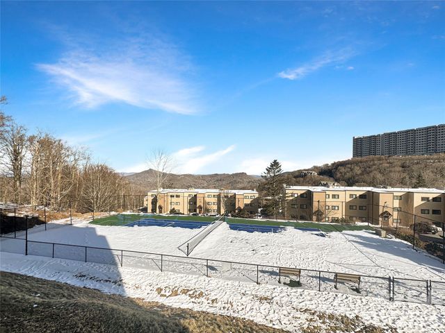 102 Sugar Ski Drive 232, Sugar Mountain, NC 28604