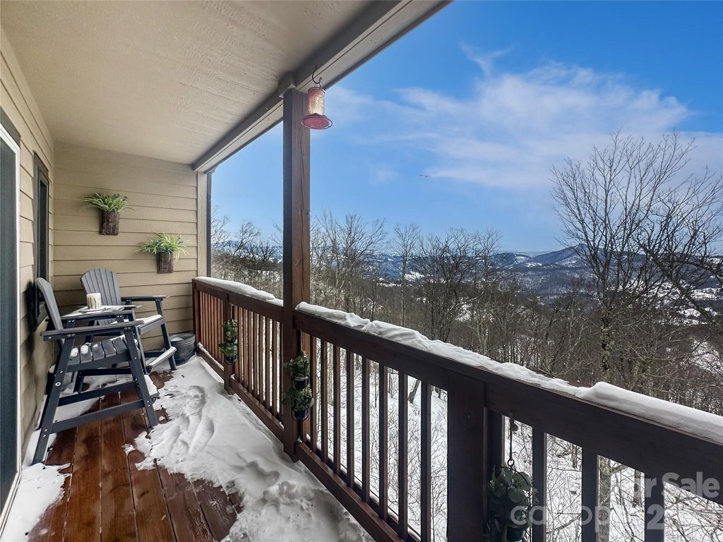 102 Sugar Ski Drive 232, Sugar Mountain, NC 28604