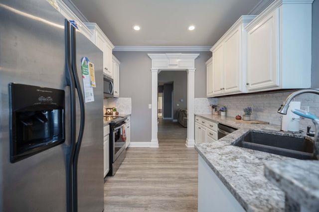 3606 Geneva Dr, Murfreesboro, TN 37128