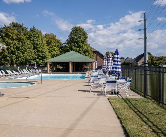 3606 Geneva Dr, Murfreesboro, TN 37128