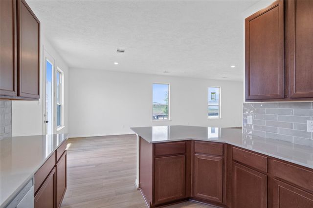 2243 Hawthorn Grove Street, Beasley, TX 77417