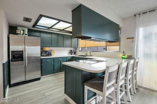 4442 W SOLANO Drive S, Glendale, AZ 85301
