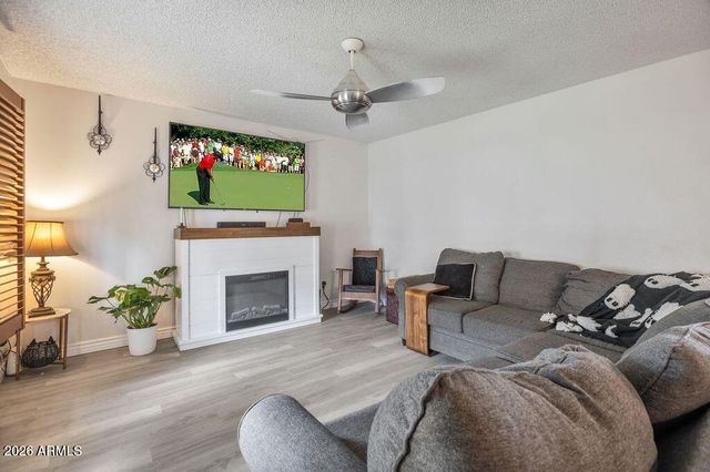 4442 W SOLANO Drive S, Glendale, AZ 85301