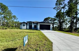 542 Ames ST E, Lehigh Acres, FL 33974
