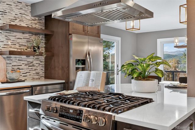 28585 Evergreen Manor Drive, Evergreen, CO 80439