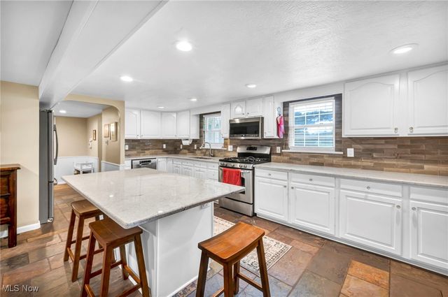 9083 Shepard Road, Macedonia, OH 44056