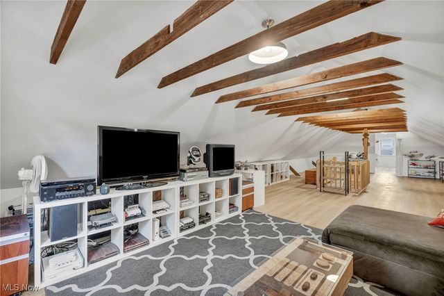 9083 Shepard Road, Macedonia, OH 44056