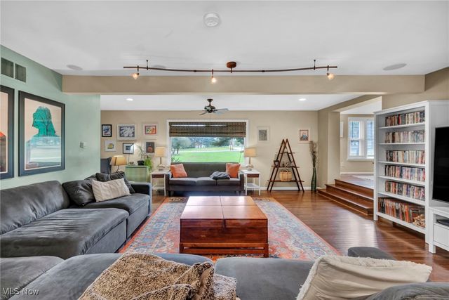 9083 Shepard Road, Macedonia, OH 44056