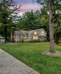 9083 Shepard Road, Macedonia, OH 44056