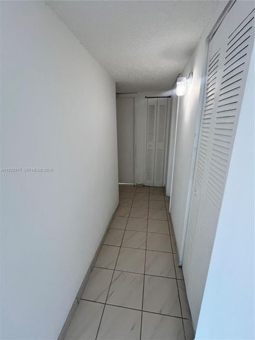 4717 NW 7th St 601-10, Miami, FL 33126