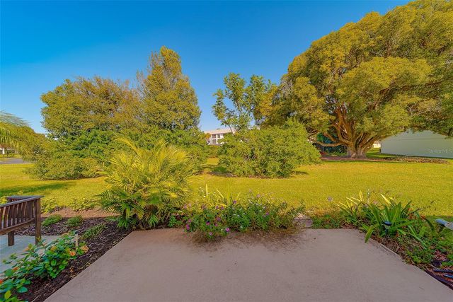 3430 STONEHAVEN COURT E D, Palm Harbor, FL 34684