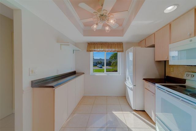 3430 STONEHAVEN COURT E D, Palm Harbor, FL 34684