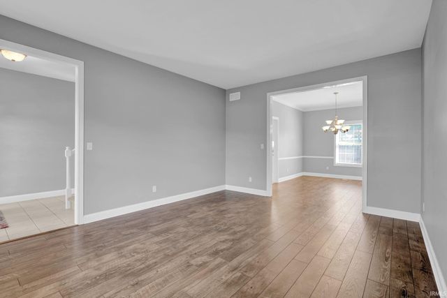 4500 Clint Circle, Newburgh, IN 47630