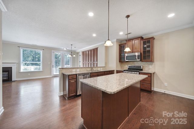 10328 Blackstone Drive, Huntersville, NC 28078