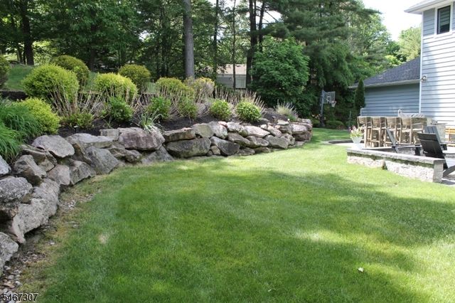 31 Stone Dr, West Orange Twp., NJ 07052