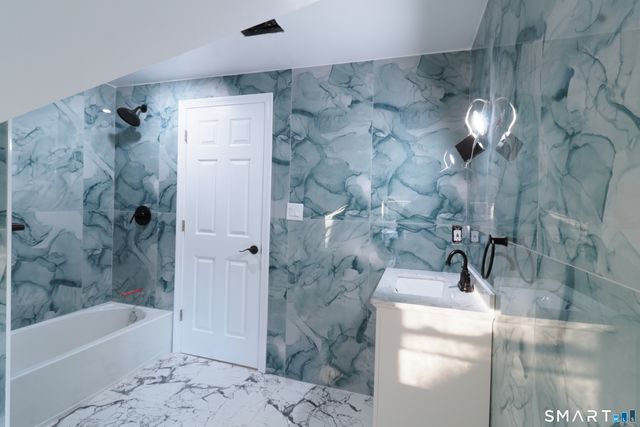 40 Elizabeth Street 3, Waterbury, CT 06704